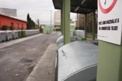 Hulladékudvar a XVIII. kerületben-stock-foto