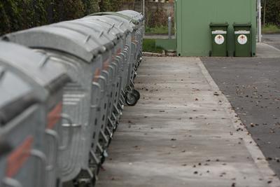 Hulladékudvar a XVIII. kerületben-stock-foto