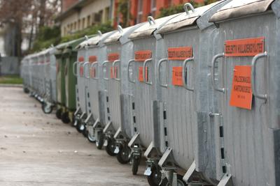 Hulladékudvar a XVIII. kerületben-stock-foto