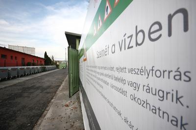 Hulladékudvar a XVIII. kerületben-stock-foto