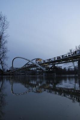 A szolnoki Tiszavirág híd avatója-stock-foto