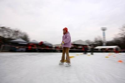 Hógolyó világrekord-kísérlet-stock-foto