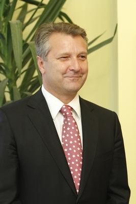 A felújított Karinthy Színház évadnyitó sajtótájékoztatója-stock-foto