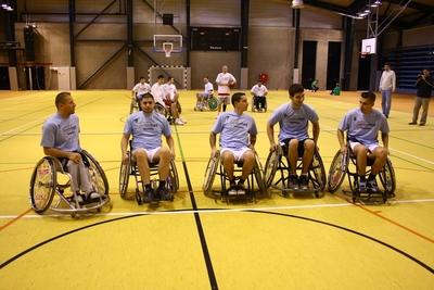 Kerekesszékes kosárlabda minitorna-stock-foto
