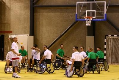 Kerekesszékes kosárlabda minitorna-stock-foto