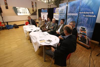 XVI. Nemzetközi Könyvfesztivál a Millenárison-stock-foto