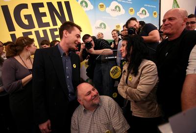 Választás 2010 - Lehet Más a Politika-stock-foto