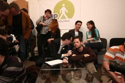 Választások éjszakája - második forduló-stock-foto