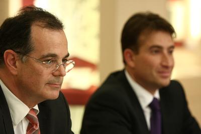 Monetáris Tanács ülése-stock-foto