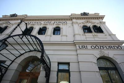 Építkezés a Rácz Fürdőnél-stock-foto