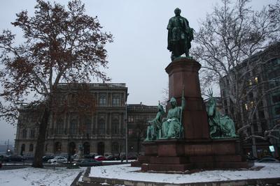 Széchenyi István szobra Budán-stock-foto