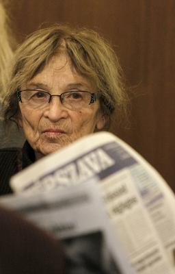 Szép Szó - Népszava-stock-foto