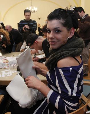 Egyedi csizmát készítenek a sztárok-stock-foto