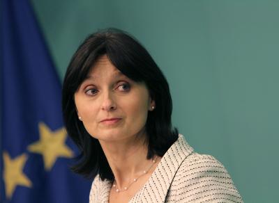 Reptéri biztonság - sajtótájékozttó-stock-foto