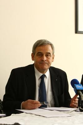 Tőkés László püspök sajtótájékoztatója-stock-foto