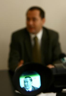 Tőkés László püspök sajtótájékoztatója-stock-foto