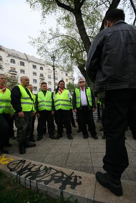 Tüntetés és ellentüntetés az Újlipótvárosban-stock-foto