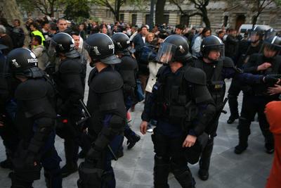 Tüntetés és ellentüntetés az Újlipótvárosban-stock-foto