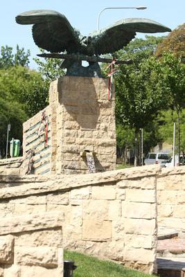 Turulszobor a XII. kerületben-stock-foto