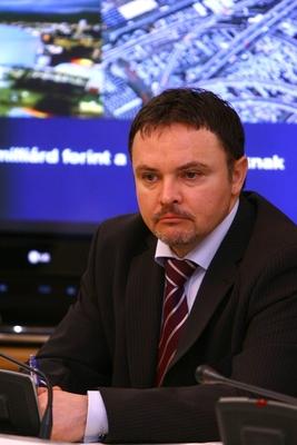 Vállalkozásfinanszírozási szerződések aláírása-stock-foto