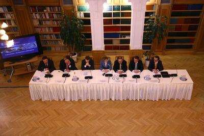 Vállalkozásfinanszírozási szerződések aláírása-stock-foto