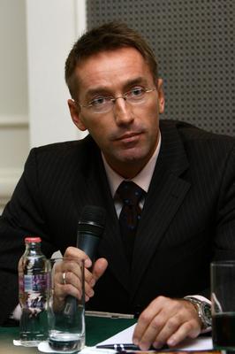 XXI. század könyvbemutató-stock-foto