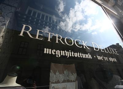 Retrock Deluxe üzlet-stock-foto