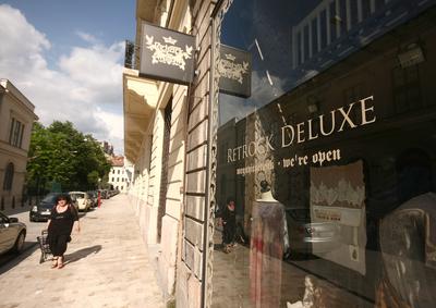 Retrock Deluxe üzlet-stock-foto