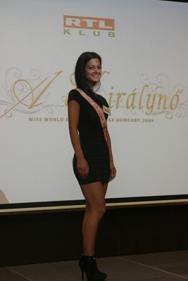 Kávássy Leila-stock-foto