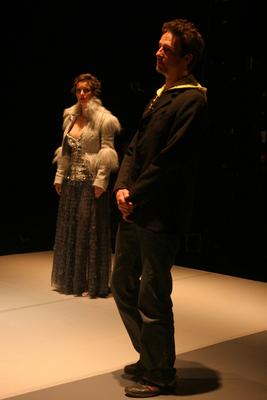 Budapest, 2009.05.12.
Lars von Trier - Christian Lollike: Dogville című darabjának bemutatója a Bárka Színházban Anger Zsolt rendezésésben.

A képen: Szorcsik Kriszta és Dévai Balázs-stock-foto