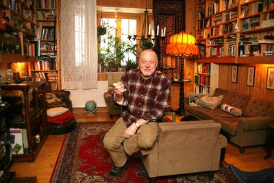 Budapest, 2010.02.05.
Barbinek Péter Jászai Mari-díjas színész otthonában-stock-photo