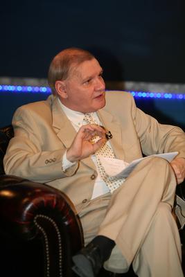 Táncdalénekesek a Napkeltében-stock-foto