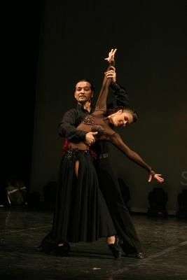 Budapest, 2008.01.21.
A Studio Vida támogatásával színpadra állt Magyarország legnagyobb salsa táncos produkciója a "Fuego de la SALSA - A SALSA tüze" 

A képen: Dudás Tibor és Südi Iringó-stock-foto