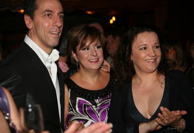 Szép nyári nap buli a Moulin Rouge-ban-stock-foto