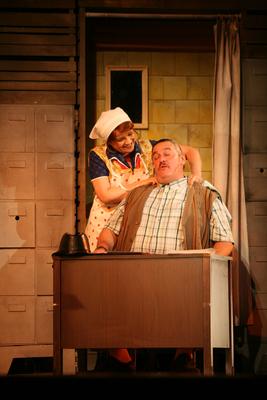 Szép nyári nap az Operettszínházban-stock-foto