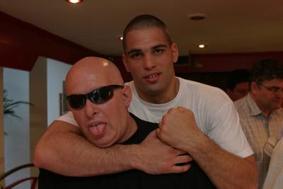 Török Ádám és fia-stock-foto