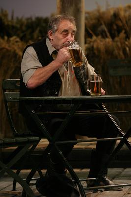 Móricz Zsigmond: Úri muri-stock-foto