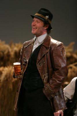 Móricz Zsigmond: Úri muri-stock-foto