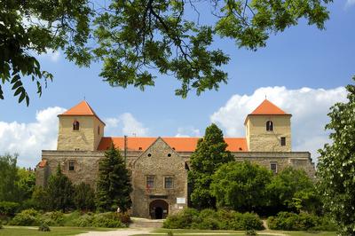 Várpalota, Thury-vár-stock-foto