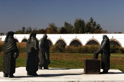 Kilenclyukú híd a Hortobágyon-stock-foto