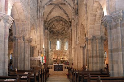 A Jáki templom belső tere-stock-foto
