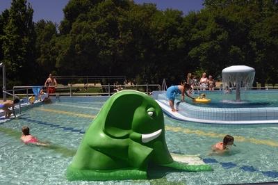 A Büki Gyógyfürdő-stock-foto