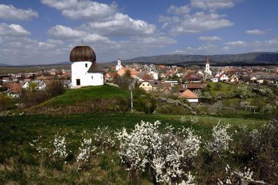 Ösküi kerektemplom-stock-foto