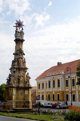 Bonyhád, Szentháromság-szobor (Szabadság tér)-stock-foto