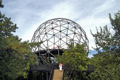 A Gömbkilátó Balatonbogláron-stock-foto