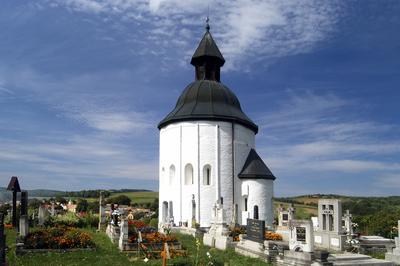 Kallósdi kerektemplom (Szent Anna templom)-stock-foto
