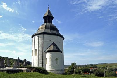 Kallósdi kerektemplom (Szent Anna templom)-stock-foto