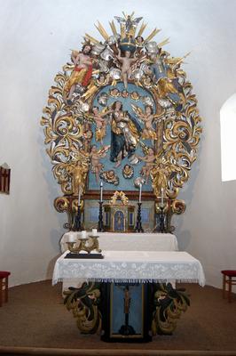 Vasboldogasszony, a katolikus templom oltára-stock-foto