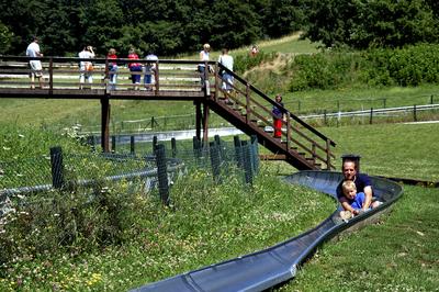 Visegrád, Téli-Nyári Bobpálya-stock-foto