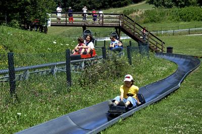 Visegrád, Téli-Nyári Bobpálya-stock-foto